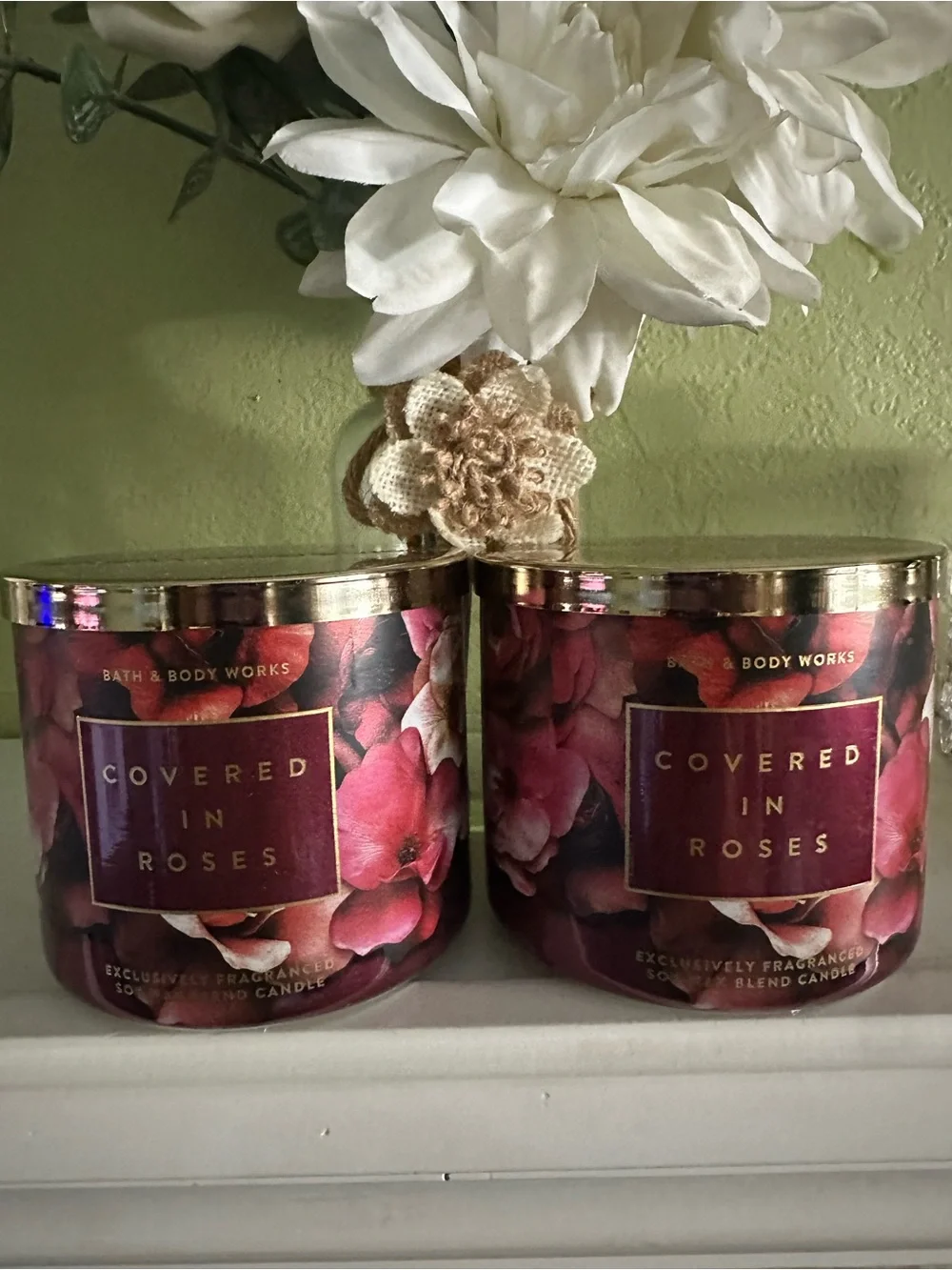 Bath & Body Works Covered in Roses Candle - Pink & Gold Floral